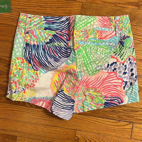 Lilly Pulitzer Size 2 Callahan Short in Roar of the Seas - Picture 4 of 4